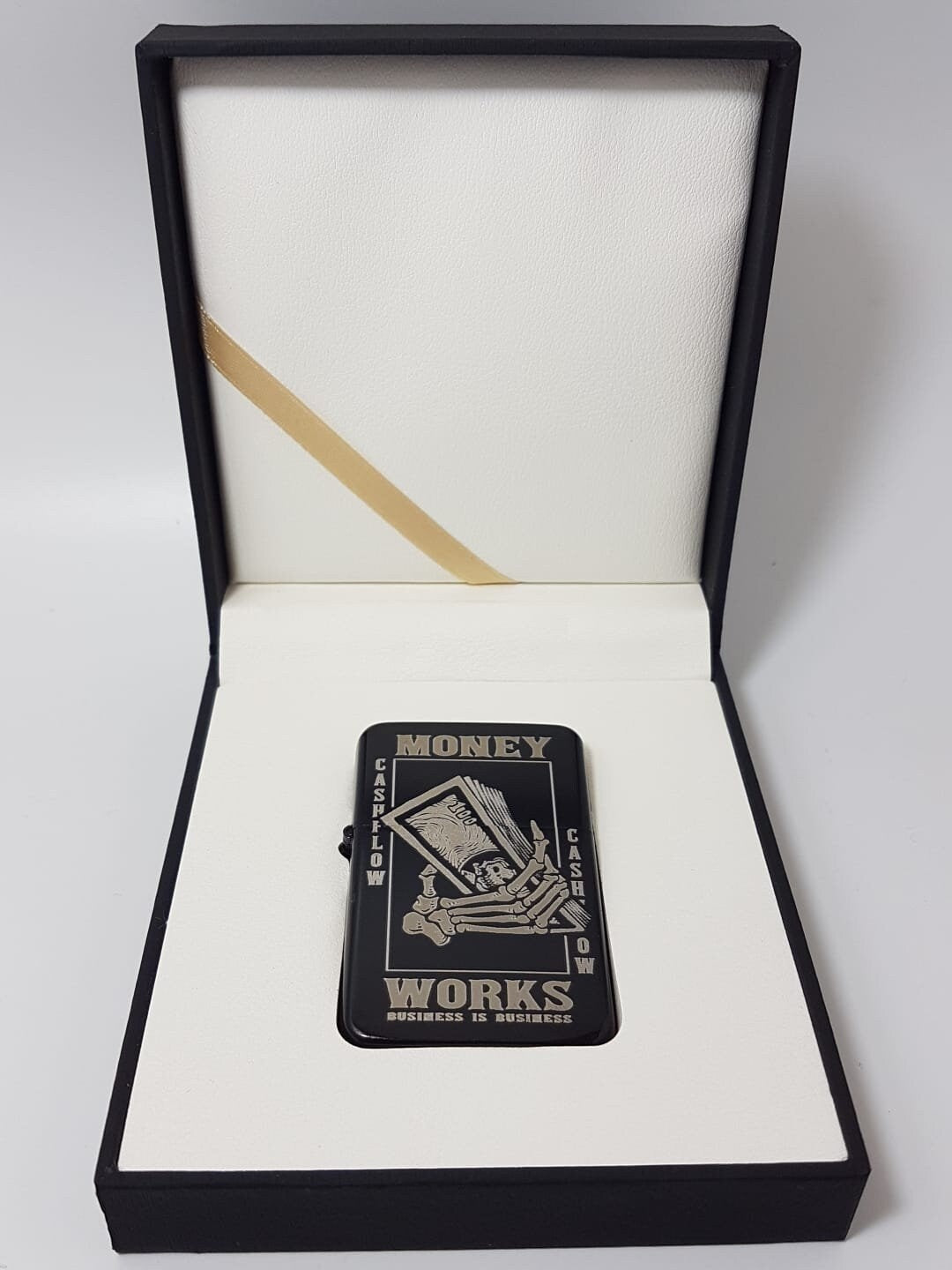 Engraved Personalised Windproof Oil Lighter in Luxury Gift Box, Perfect for Any Occasion